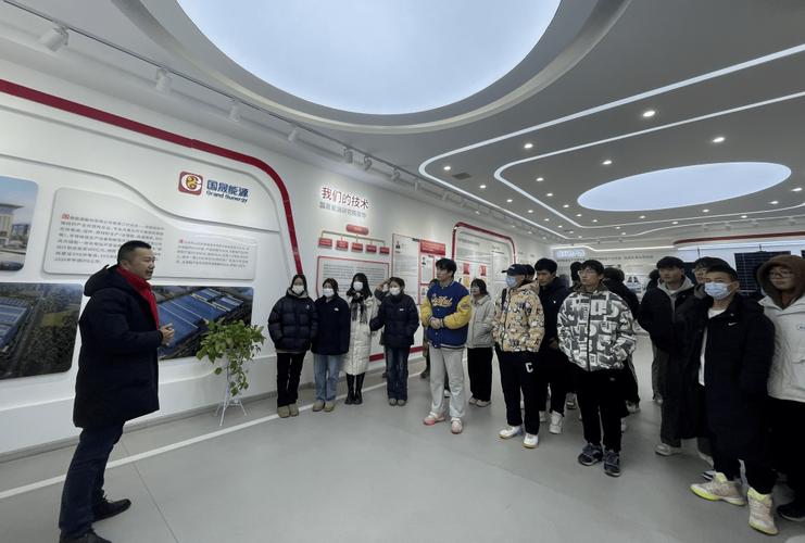 活動(dòng)中既有企業(yè)展廳參觀,又有工廠生產(chǎn)線零距離觸摸,還有企業(yè)產(chǎn)品體驗(yàn)